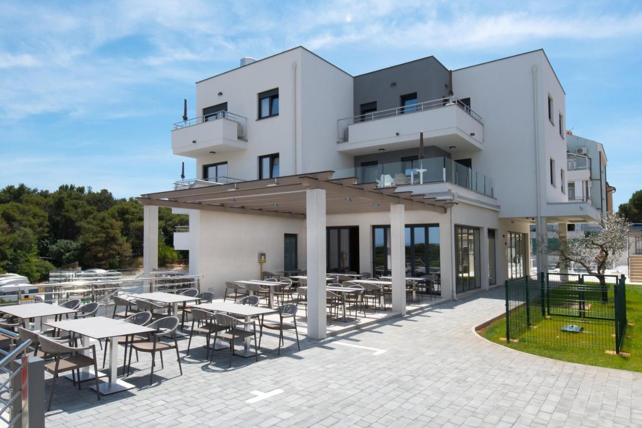 Aparthotel Punta Blu - Pool & Spa Premantura Extérieur photo
